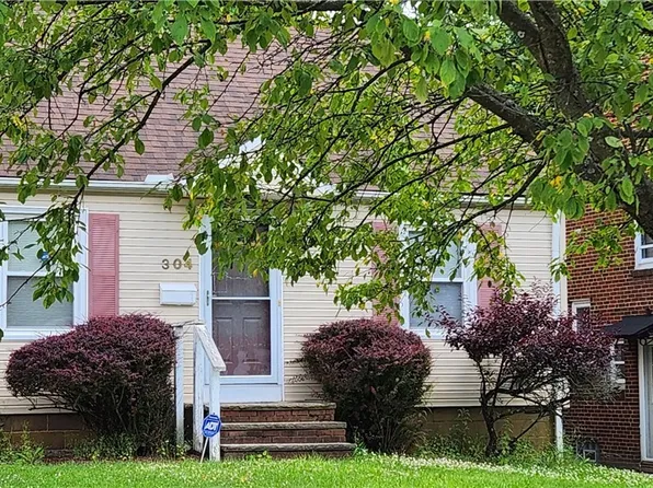 304 Marion Dr, Bedford, OH 44146