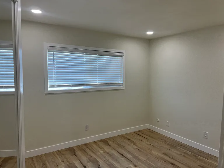 908 Apricot Ave — Photo 9