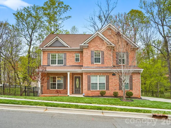 7945 Rolling Creek Ct, Charlotte, NC 28270