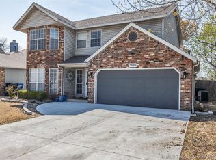 2608 S Oak Pl, Broken Arrow, OK 74012