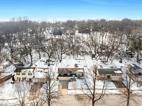 2nd image of 3746 Manor Woods Dr NW