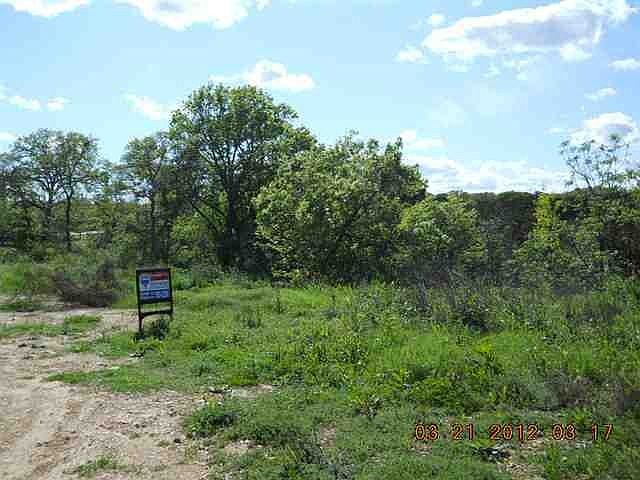 2nd image of 3692 Lake Ridge Dr