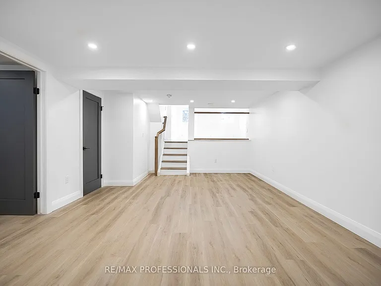 1481 Jefferson Rd — Photo 33