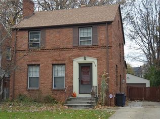 2176 Barrington Rd, University Heights, OH 44118