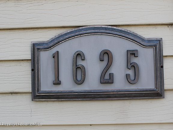 3rd image of 1625 Luzerne St
