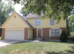 439 N Persimmon Dr, Olathe, KS 66061