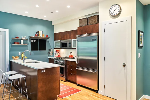 Sold by Compass | media 3