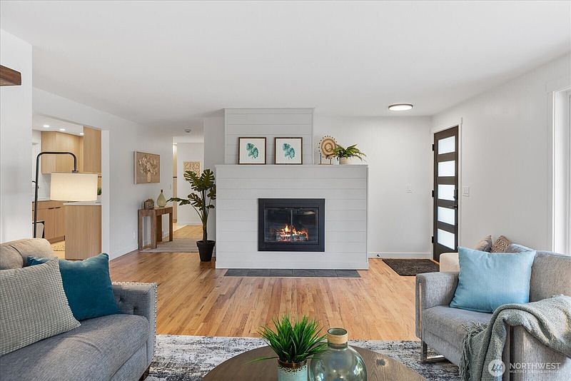 5th image of 20623 81st Avenue W