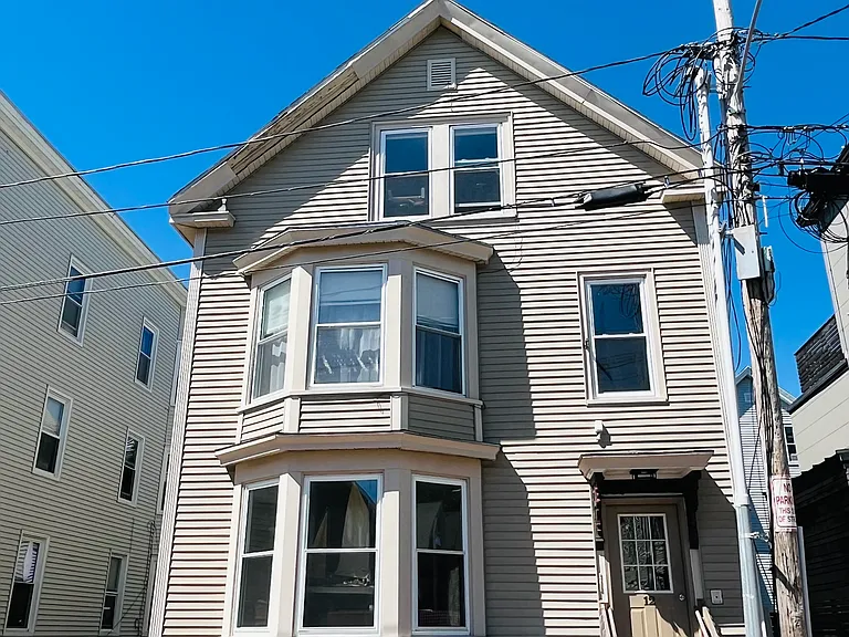12 May St #2 — Photo 1