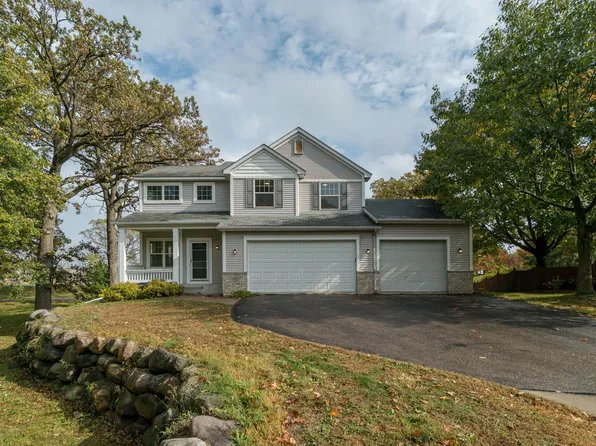 8331 Balsam Ln, Victoria, MN 55386