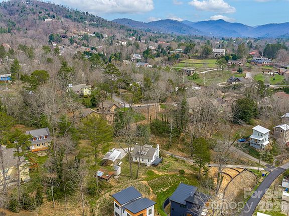 2nd image of 9 Woodbine Rd