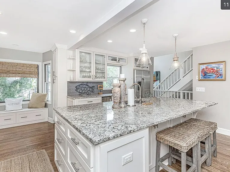 806 Carolina Blvd — Photo 8