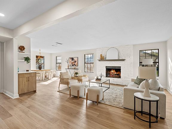 3rd image of 129 Ridgecrest Rd