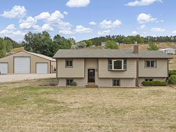 2nd image of 8062 Blucksberg Dr