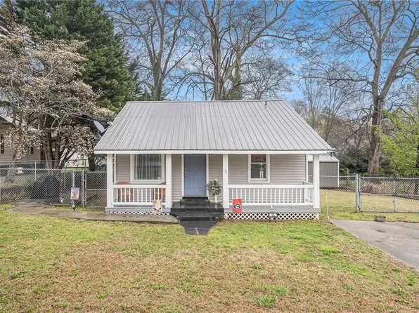 56 Branch St, Toccoa, GA 30577
