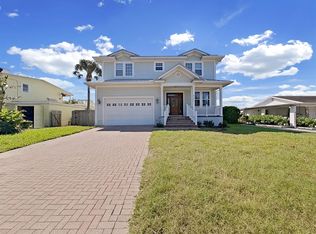 4820 W Flamingo Rd, Tampa, FL 33611