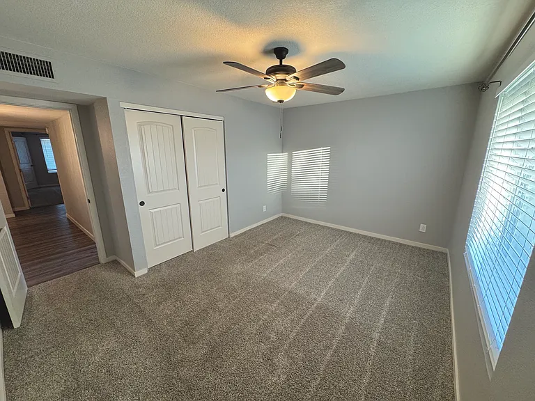 1618 W Brooks St — Photo 18