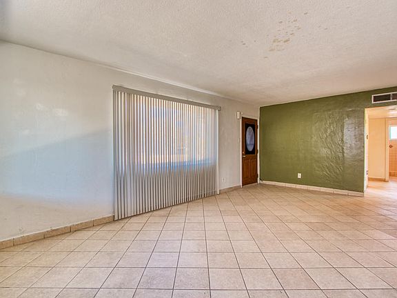 4th image of 8116 Newland Ct