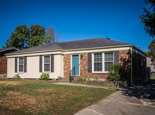 8415 Cloverport Dr, Louisville, KY 40228