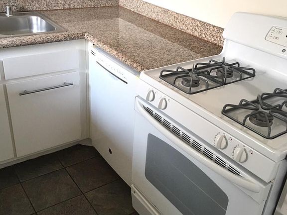 5th image of 6545 Hazeltine Ave APT 203