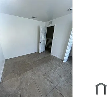 2285 NW 136th Ter — Photo 4