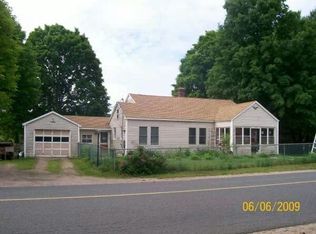 180 Batchelor St, Granby, MA 01033