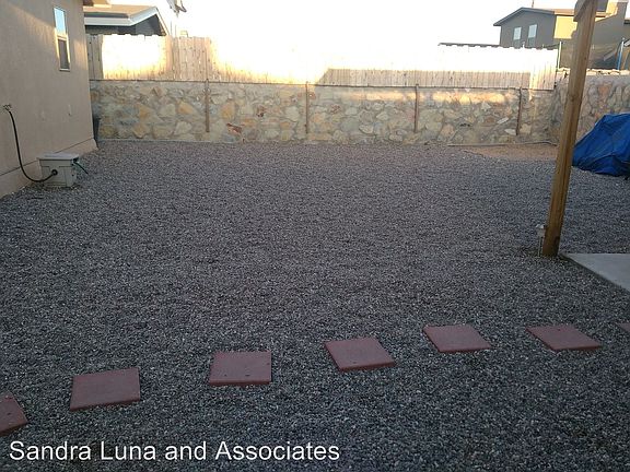 4th image of 14652 Jesus Almeida Ave