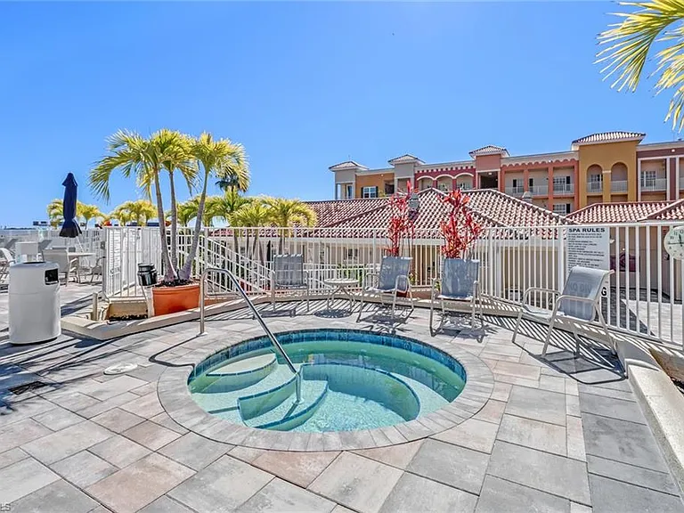 Bayfront Pl — Photo 25