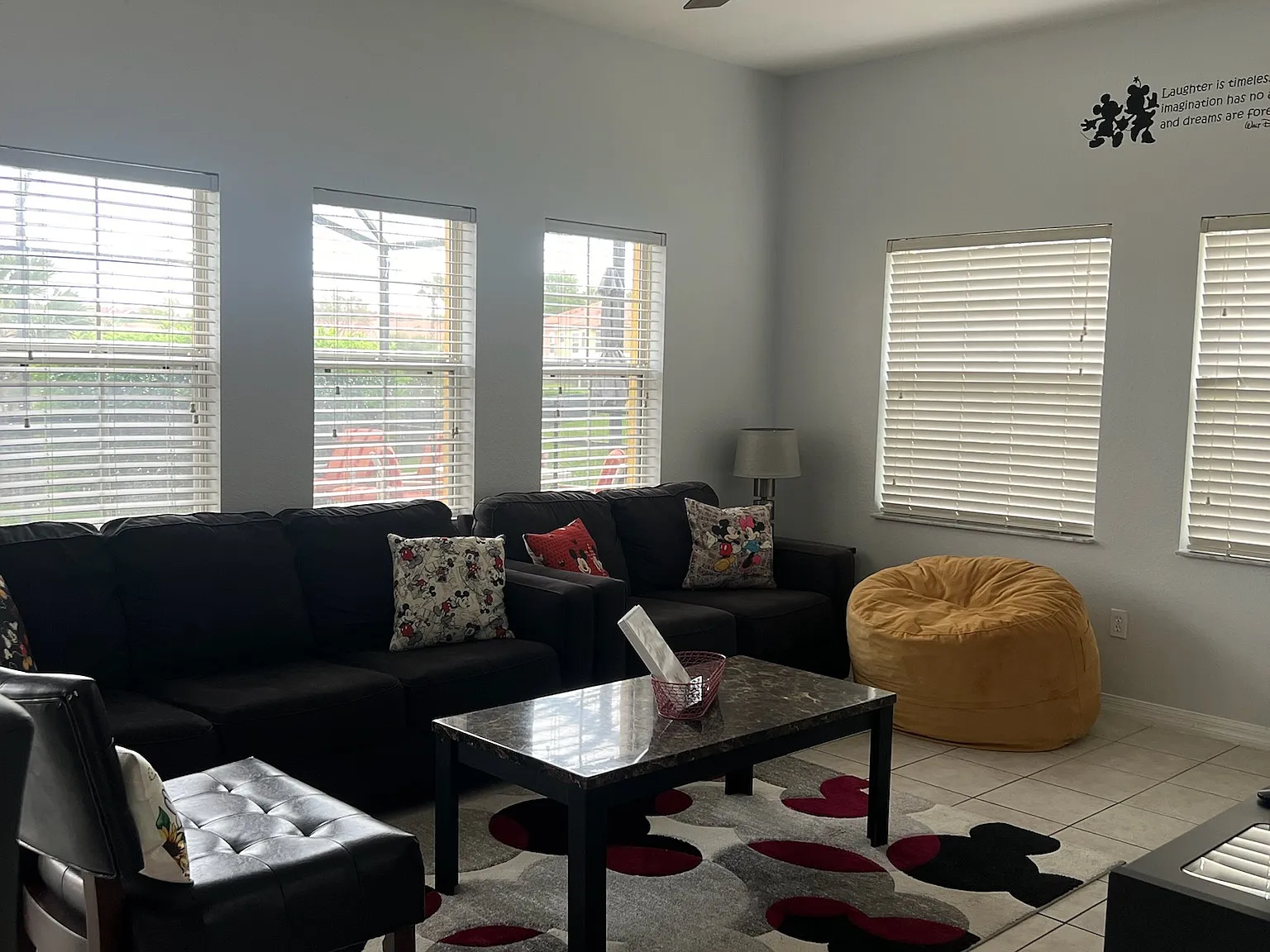 4 bed, 1636 sqft, $3,200 — Photo 4