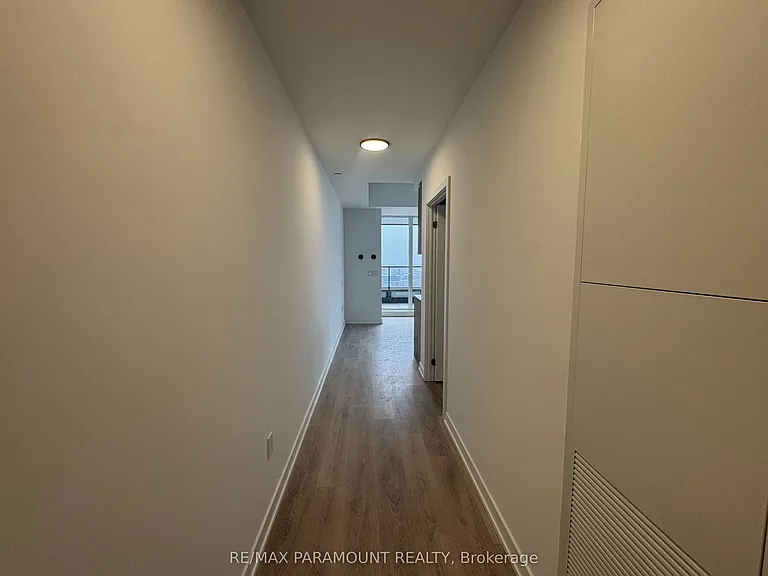 1037 The Queensway #605 — Photo 17