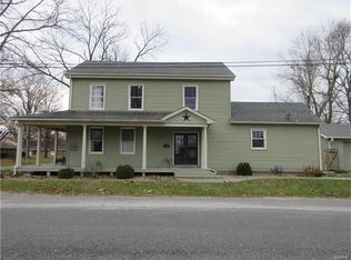 302 S Main St, Brighton, IL 62012