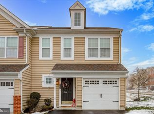 2 Rosy Ridge Ct, Telford, PA 18969