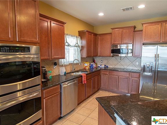 3rd image of 9700 Fratelli Ct