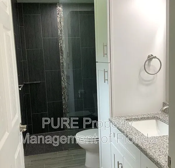 16899 SW 44th Cir — Photo 14