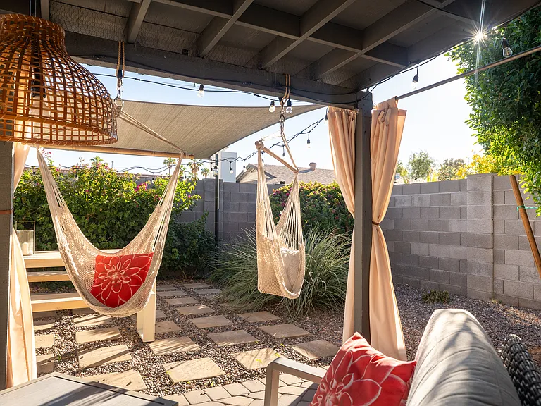 3911 E Dahlia Dr — Photo 4