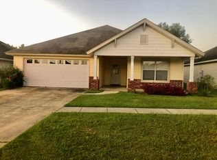 22 S Village Ln, Petal, MS 39465