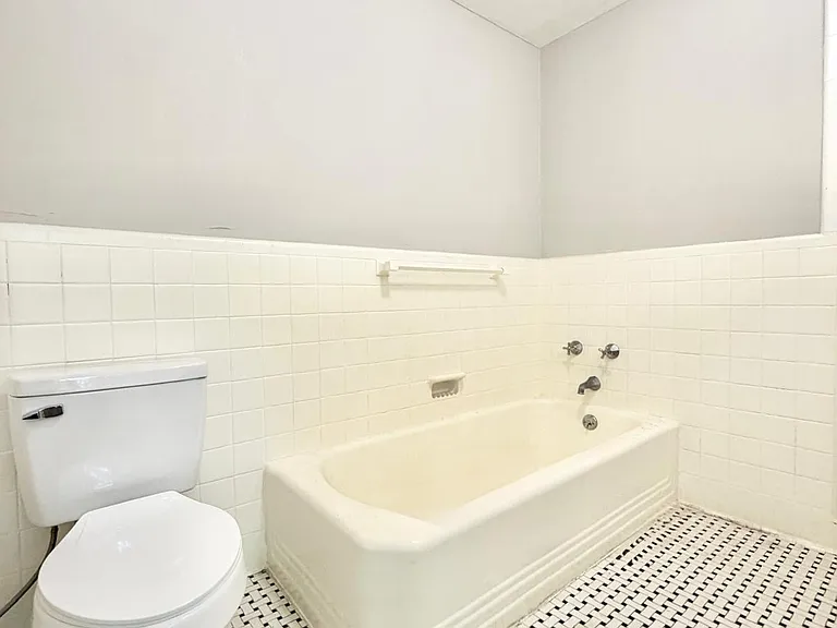 75 Stimson Rd #A — Photo 17