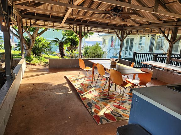 Private exterior lanai for 'Ohana gatherings