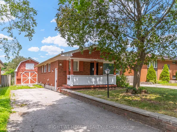 17 Toulon Cres, London, ON N5V 1J4