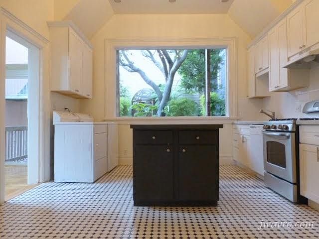 1st image of 108 Ord St