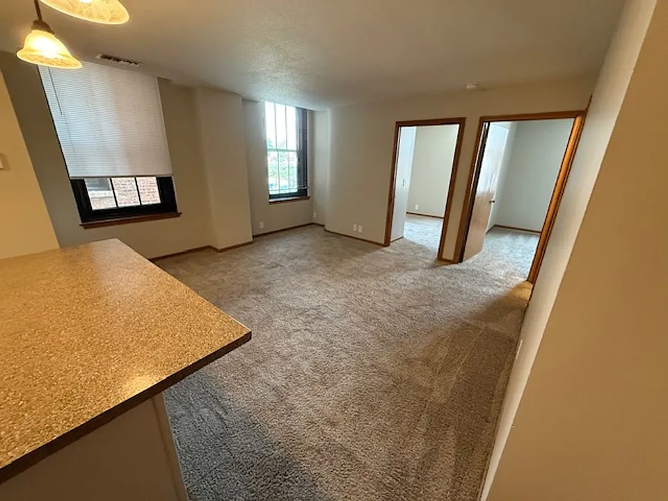 City Pointe LLC