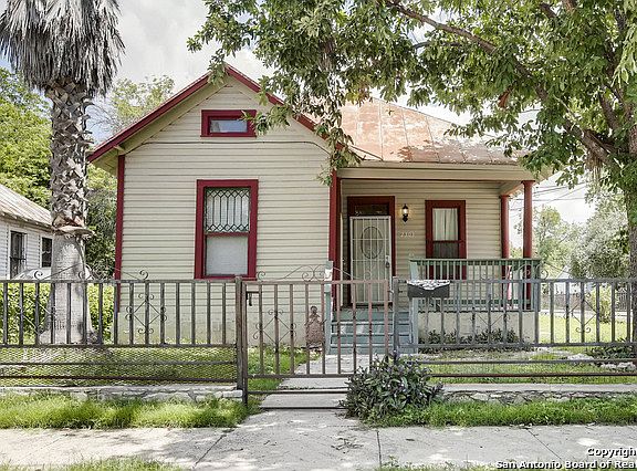 2nd image of 2303 W Houston St