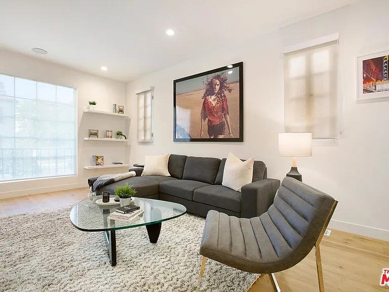 418 N Stanley Ave #420 — Photo 30