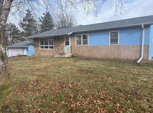 620 Summit Ln, Mora, MN 55051