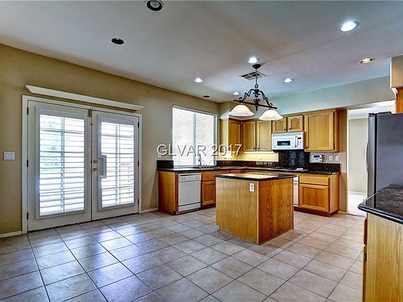 4th image of 1326 Stable Glen Dr