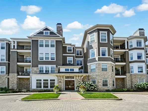 149 W Kennedy Ln #302, Hinsdale, IL 60521