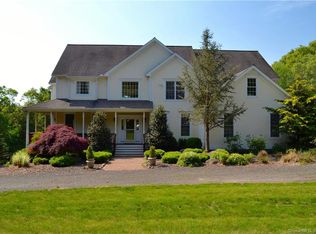 17 Platts Hill Rd, Newtown, CT 06470