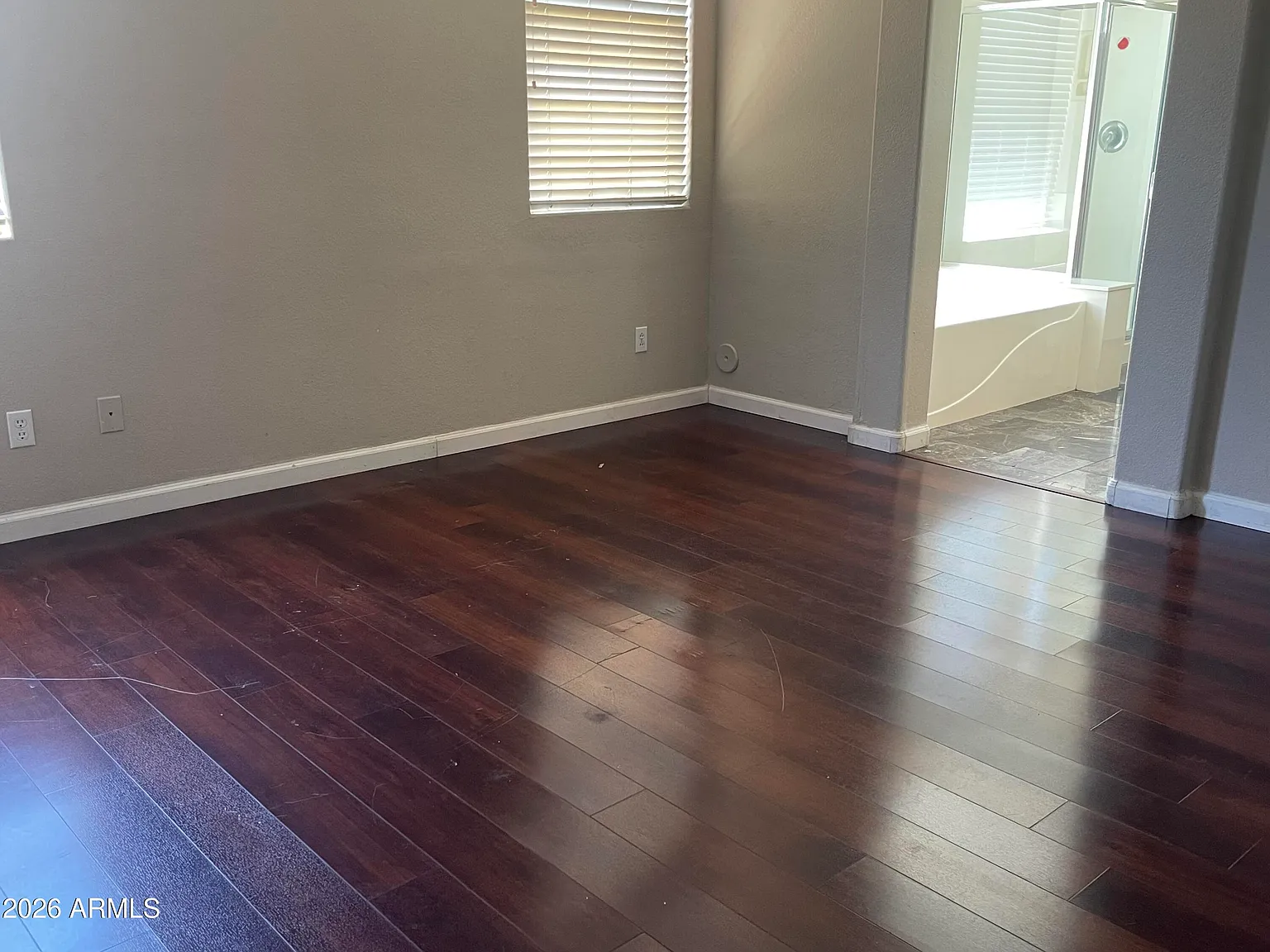 4 bed, 3.0 bath, 1893 sqft, $2,300 — Photo 3