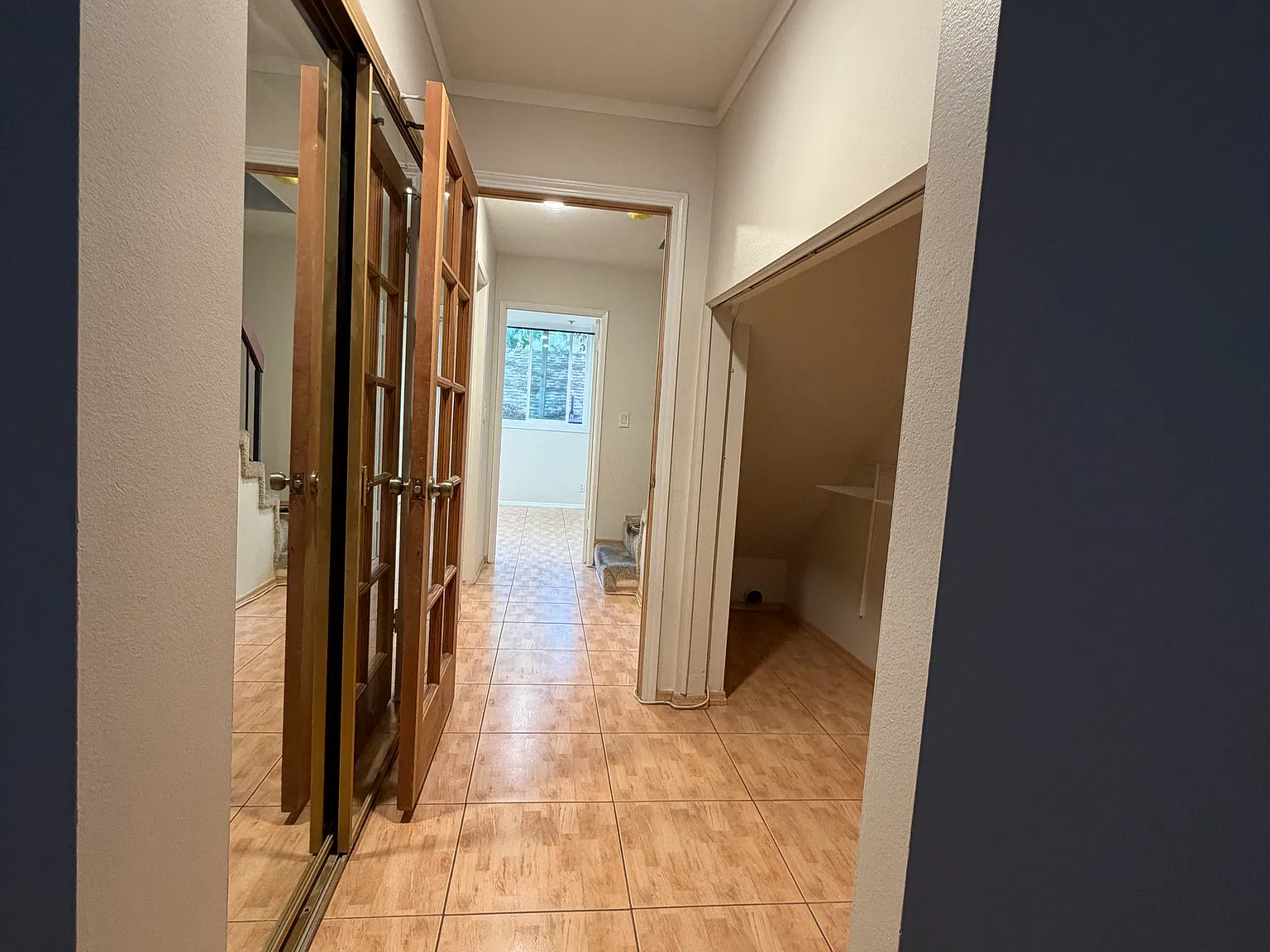 2 bed, 1390 sqft, $3,725 — Photo 4