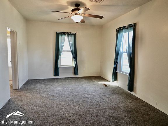 5th image of 212 Ash St